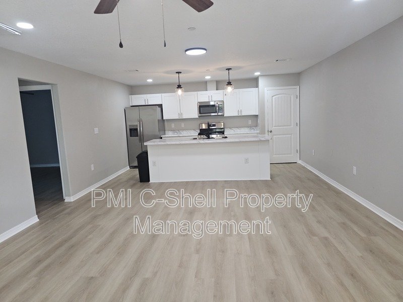 New Updated 2 Bed 1 Bath Pet Friendly Pensacola property image