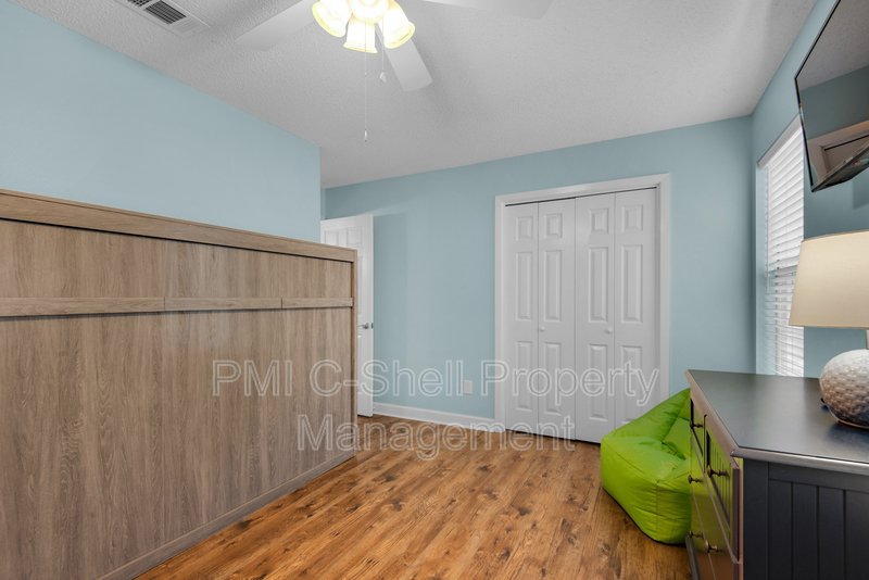 3bed 2bath Gulf Breeze, Yard, Great Schools, No HOA, $374,900 property image